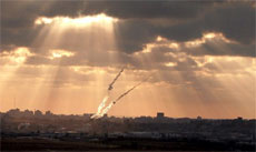 Ancora razzi palestinesi contro Israele. Ministro Ben Eliezer: reagiremo duramente