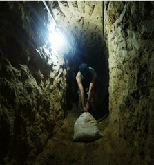 Gaza: morti due palestinesi per il crollo di un tunnel