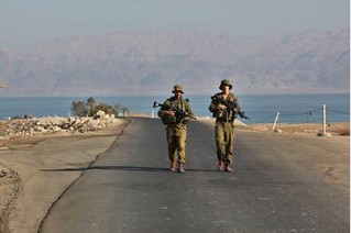 Israele: ritrovati ordigni su spiaggia, sgomberata costa sud