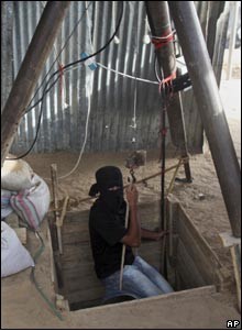 Allerta Sinai, Hamas chiude i tunnel di Gaza su pressione del Cairo
