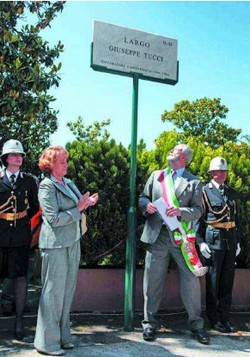 Roma: polemiche per l’intitolazione di una strada a Giuseppe Tucci, firmatario del “Manifesto della Razza” nel 1938