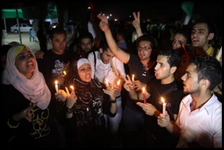Gaza: Hamas reprime con forza un sit in pacifico