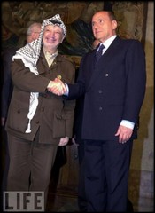 Berlusconi: “Anche io finanziai Arafat”