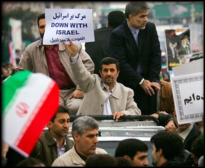 Iran, a Teheran festa della Rivoluzione: “Morte a Israele”