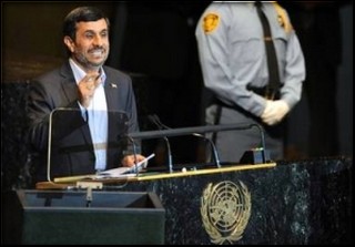 Ahmadinejad non si smentisce: nega l’Olocausto anche all’Onu