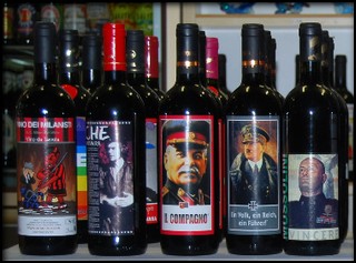 Roma, Viale Eritrea: proteste per le bottiglie di vino con Hitler sull’etichetta