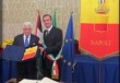 A Napoli De Magistris onora Abu Mazen, ma intanto il presidente di Fatah mostra il suo vero volto