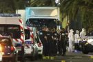 Nizza (Francia), attentato: camion guidato da terrorista islamico contro la folla causa almeno 84 vittime