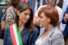 Roma: ondata di commenti antisemiti sulla bacheca del sindaco Virginia Raggi