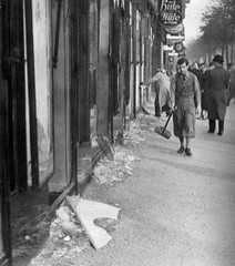 9 Novembre 1938: Kristallnacht, La Notte dei Cristalli