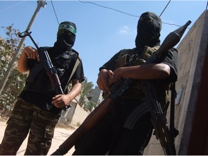 Gaza: presunti collaborazionisti condannati a fare i kamikaze