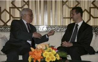 Abu Mazen in Siria, ma i palestinesi lo boicottano
