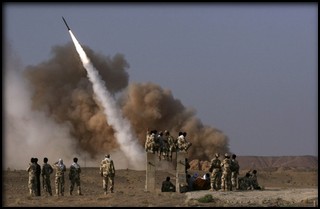 Iran: testati  14 missili «difensivi» ma in grado di colpire Israele