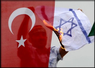 Tensione Ankara-Gerusalemme: fermati turisti israeliani all’aeroporto di Istanbul
