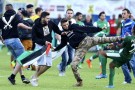 Bischoshofen (Austria):  attivisti propalestinesi aggrediscono calciatori israeliani durante amichevole Lille-Maccabi Haifa tra propale