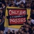 Belgrado (Serbia): striscione antisemita contro il Tottenham esposto dai tifosi del Partizan durante match di Europa League