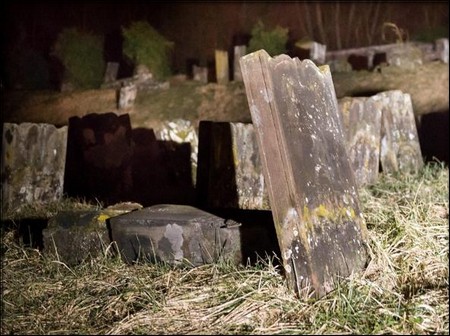 profanazione-cimitero-ebraico-focus-on-israel