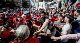 Milano, 25 Aprile, “Siete saponette mancate”: i propal gettano definitivamente la maschera mostrando la loro vera natura antisemita